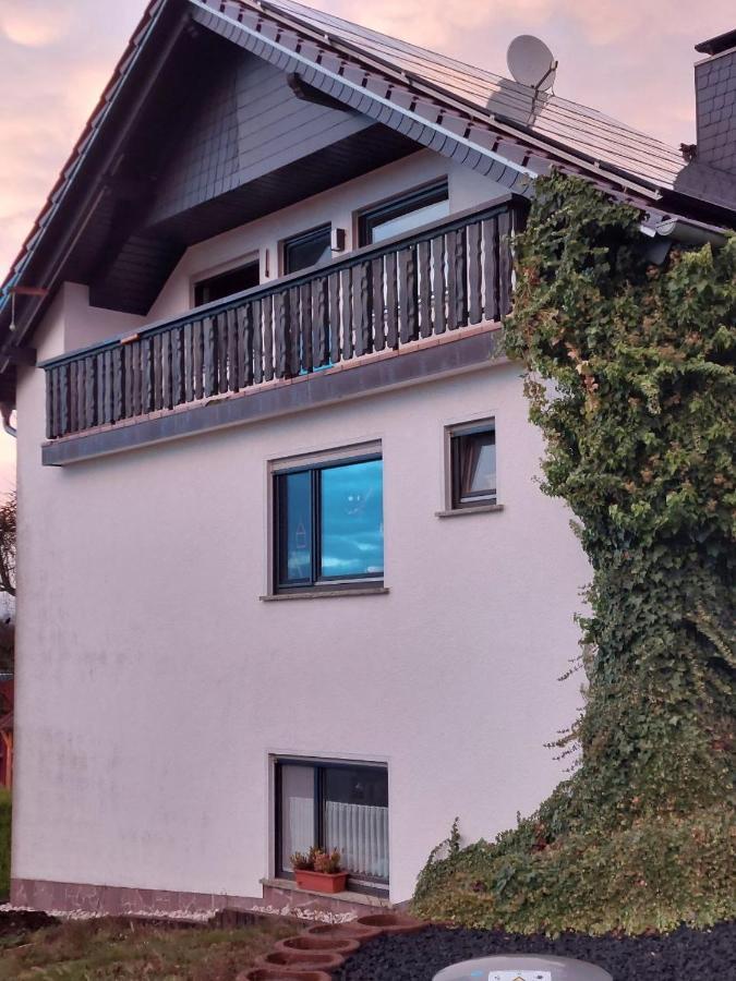 Ferienwohnung Mit Ausblick Mombris Buitenkant foto