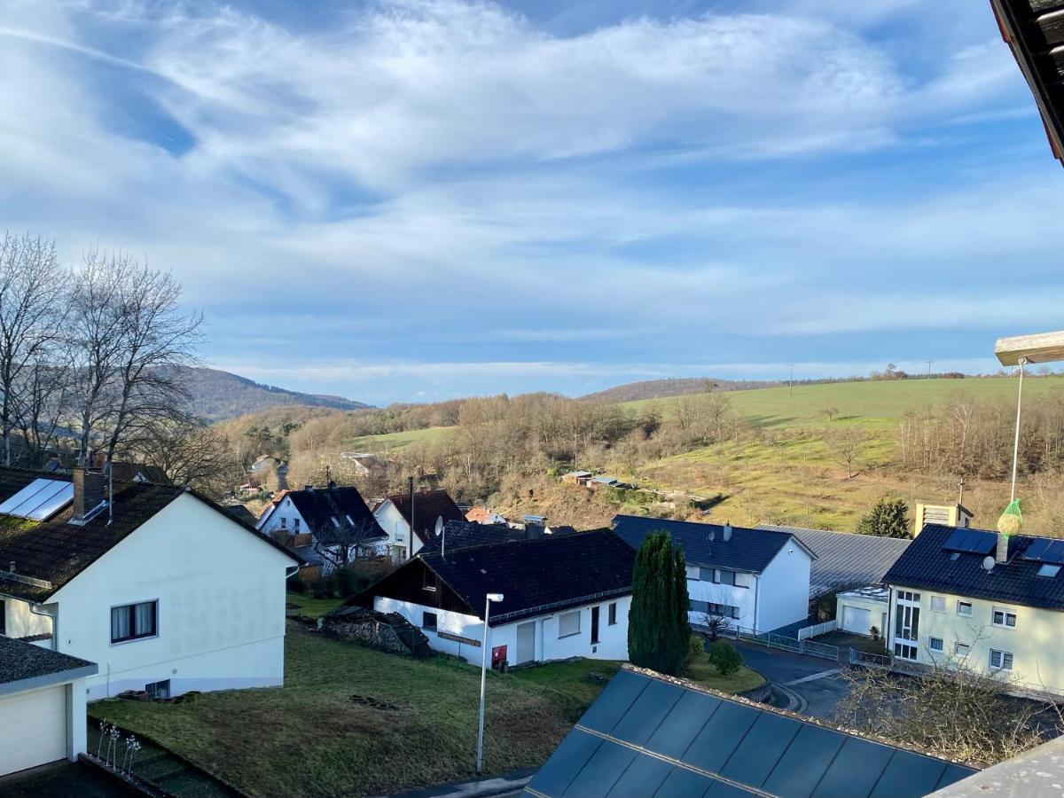 Ferienwohnung Mit Ausblick Mombris Buitenkant foto
